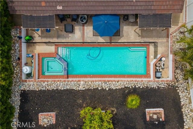 30189 Longhorn Drive, Canyon Lake, CA 92587