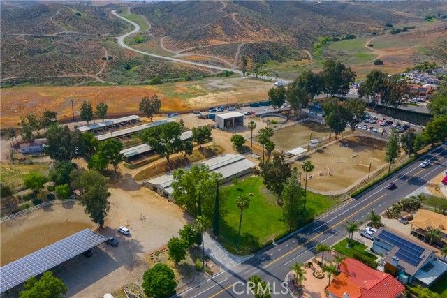 30189 Longhorn Drive, Canyon Lake, CA 92587