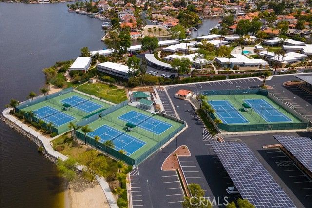 30189 Longhorn Drive, Canyon Lake, CA 92587