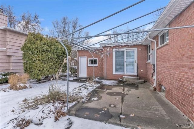 116 Segsbury Road, Amherst, NY 14221