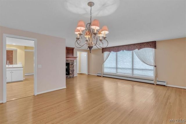 116 Segsbury Road, Amherst, NY 14221