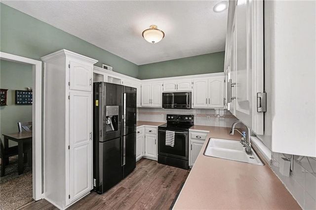 1808 NW 79th Terrace, Kansas City, MO 64151