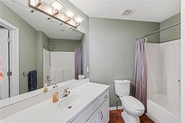 1808 NW 79th Terrace, Kansas City, MO 64151