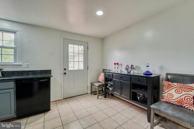 24 HUNTLEY CT, Sterling, VA 20165