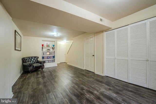 24 HUNTLEY CT, Sterling, VA 20165
