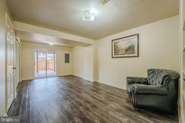 24 HUNTLEY CT, Sterling, VA 20165
