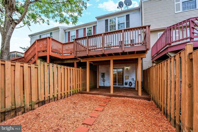 24 HUNTLEY CT, Sterling, VA 20165