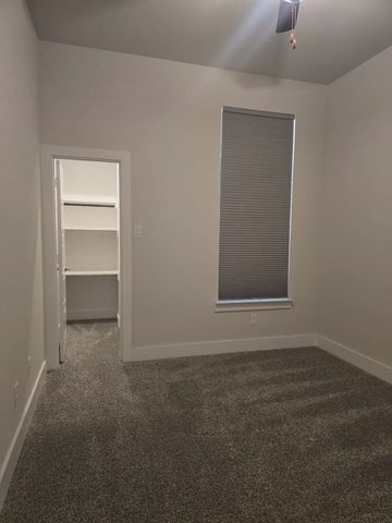 126 Creekside Drive, Sanger, TX 76266