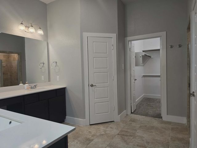 126 Creekside Drive, Sanger, TX 76266