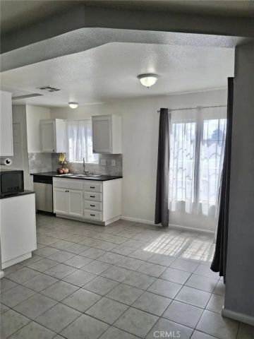 10580 Wakefield Street East, Adelanto, CA 92301