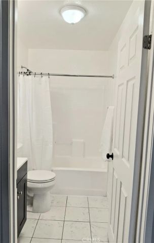 10580 Wakefield Street East, Adelanto, CA 92301