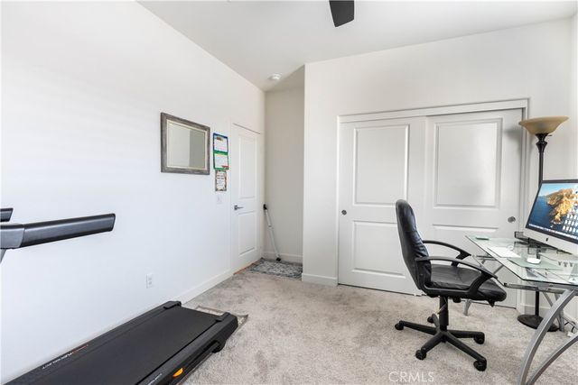 565 Hudson Way, Rialto, CA 92377