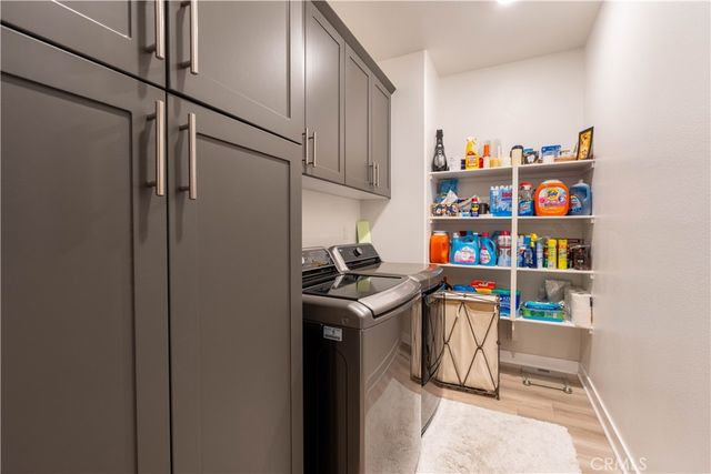 565 Hudson Way, Rialto, CA 92377