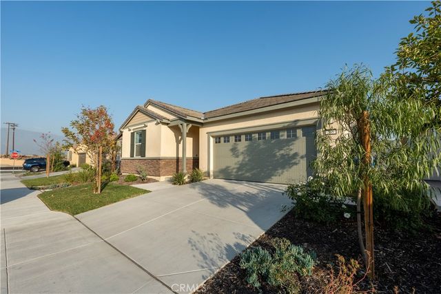 565 Hudson Way, Rialto, CA 92377