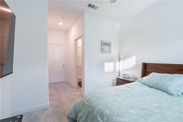 565 Hudson Way, Rialto, CA 92377