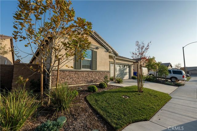 565 Hudson Way, Rialto, CA 92377
