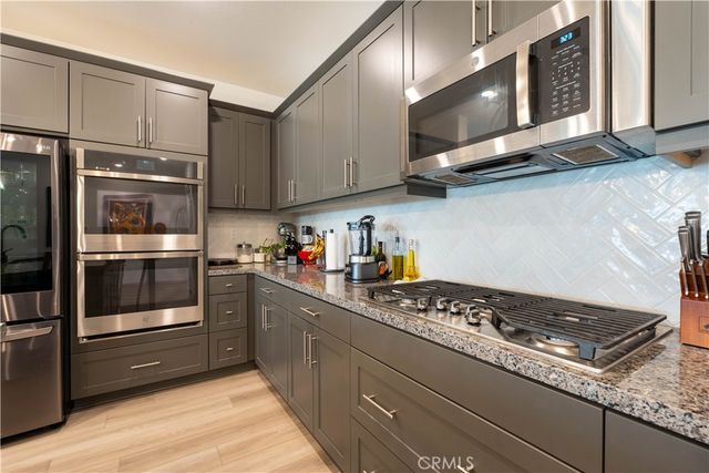 565 Hudson Way, Rialto, CA 92377