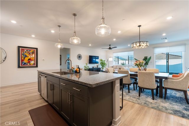 565 Hudson Way, Rialto, CA 92377