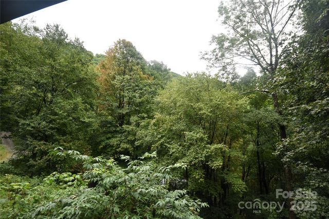 152 Trails End Lane, Maggie Valley, NC 28751
