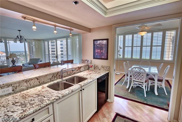 5550 Heron Point DR 2004, Naples, FL 34108