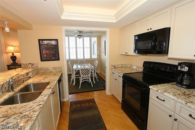 5550 Heron Point DR 2004, Naples, FL 34108