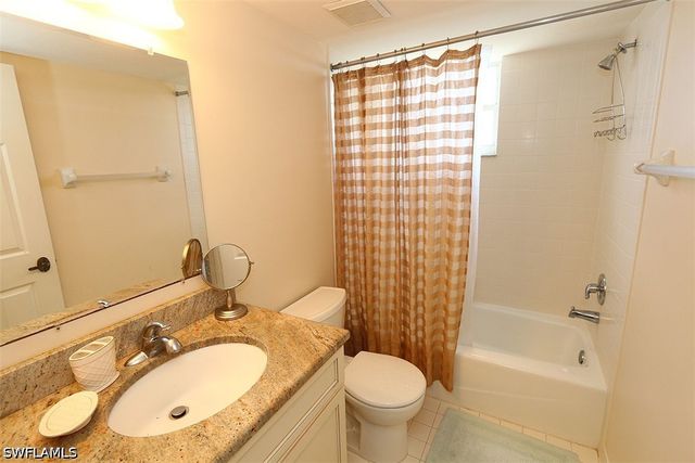 5550 Heron Point DR 2004, Naples, FL 34108