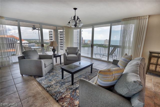 5550 Heron Point DR 2004, Naples, FL 34108