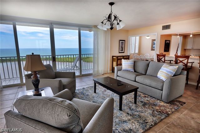 5550 Heron Point DR 2004, Naples, FL 34108