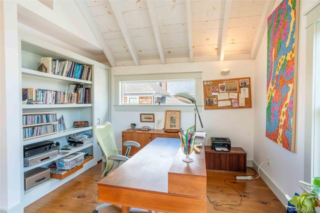 306 6th Street, Greenport, NY 11944