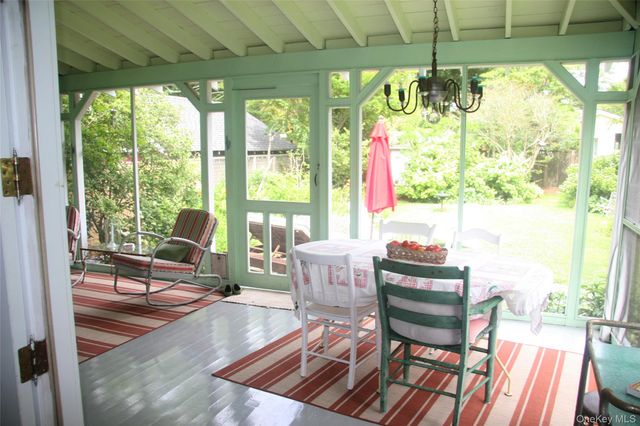 306 6th Street, Greenport, NY 11944