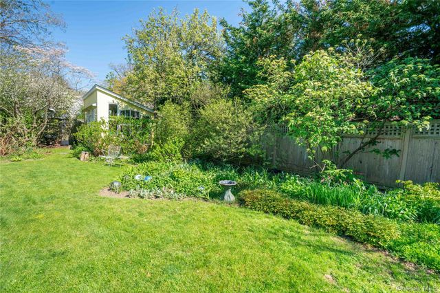 306 6th Street, Greenport, NY 11944