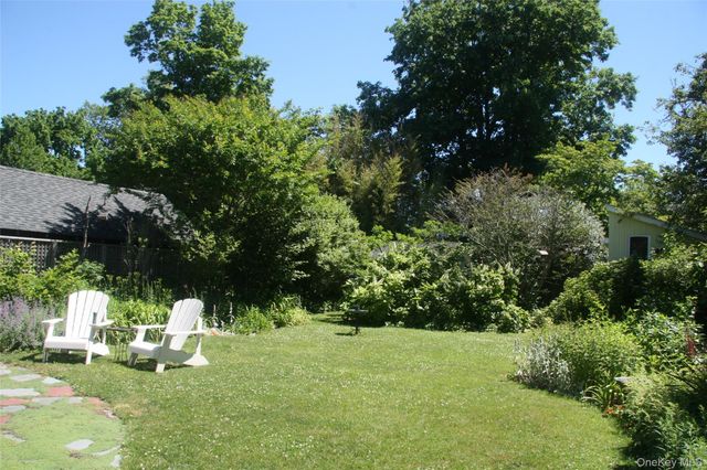 306 6th Street, Greenport, NY 11944