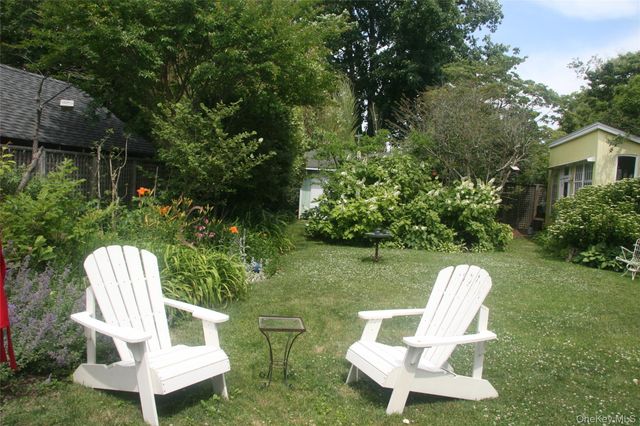 306 6th Street, Greenport, NY 11944