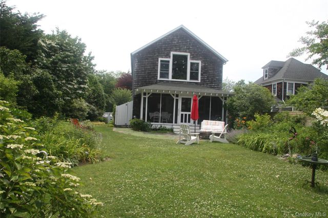 306 6th Street, Greenport, NY 11944