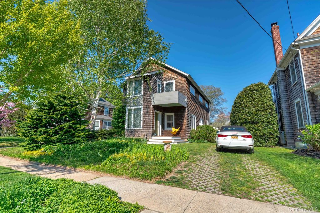 306 6th Street, Greenport, NY 11944