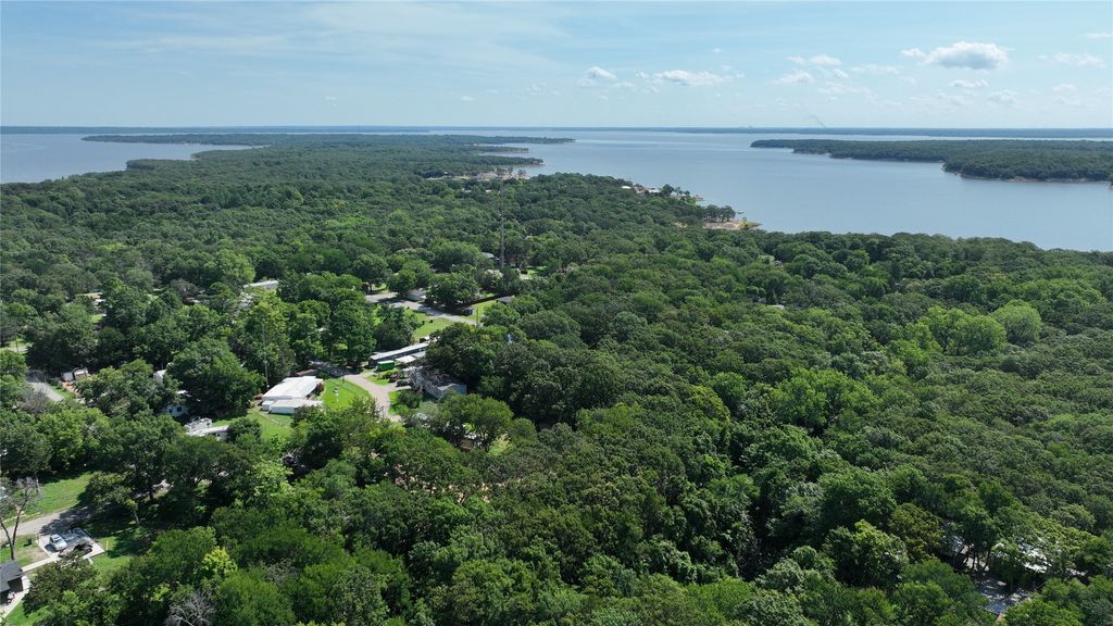 150 Applecross Lane, Pottsboro, TX 75076
