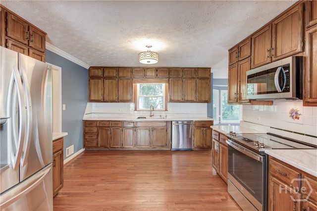 1162 Melton Drive SW, Lilburn, GA 30047