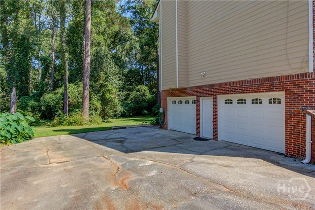 1162 Melton Drive SW, Lilburn, GA 30047