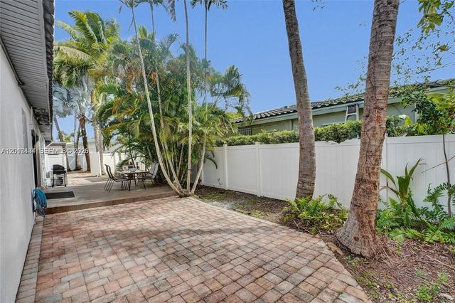 707 N 13 AVENUE, Hollywood, FL 33019