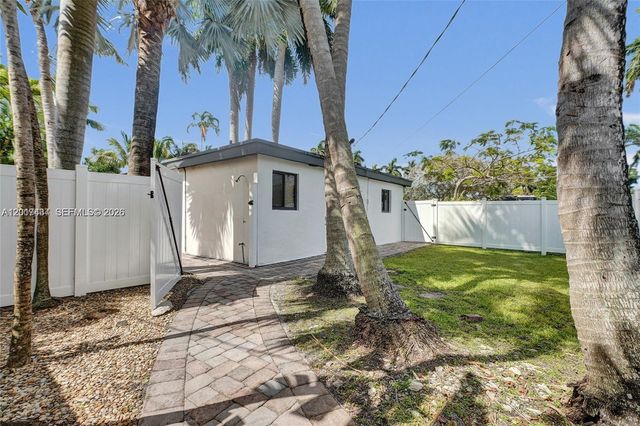 707 N 13 AVENUE, Hollywood, FL 33019