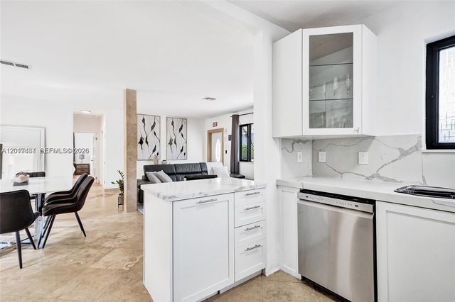 707 N 13 AVENUE, Hollywood, FL 33019