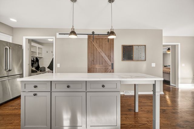 1205 Briergate Drive, Naperville, IL 60563