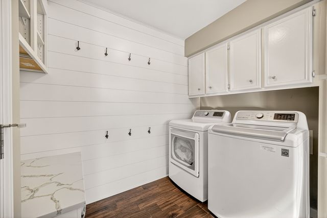 1205 Briergate Drive, Naperville, IL 60563