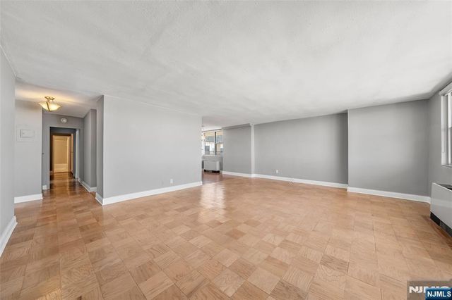6040 Boulevard East 34J, West New York, NJ 07093