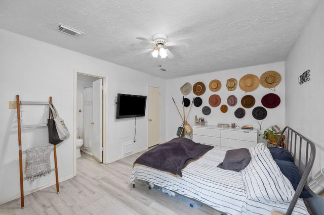 9306 Crescent Moon Drive, Houston, TX 77064
