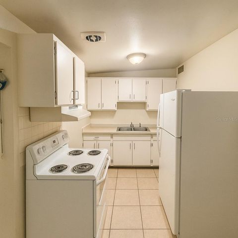 8210 FIR DRIVE, Tampa, FL 33619