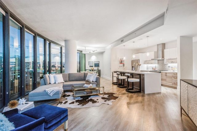 3333 Lake Street 12E, Houston, TX 77098