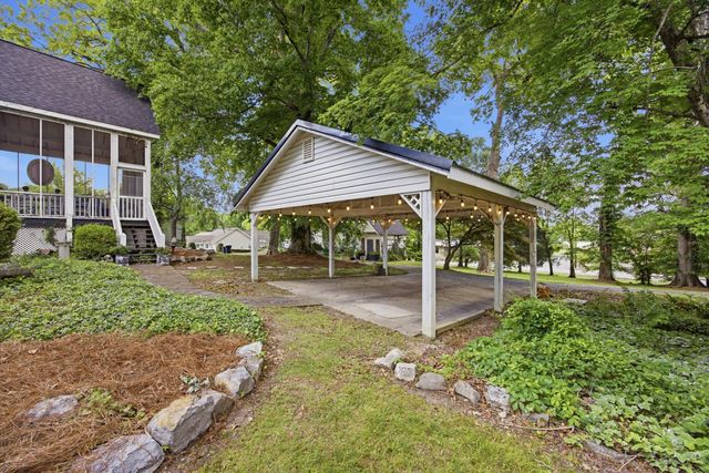 226 Lee Avenue, Chickamauga, GA 30707