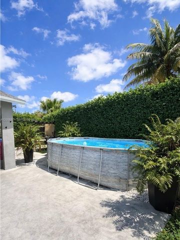 24923 SW 127th Pl, Homestead, FL 33032