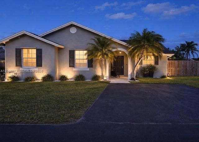 24923 SW 127th Pl, Homestead, FL 33032